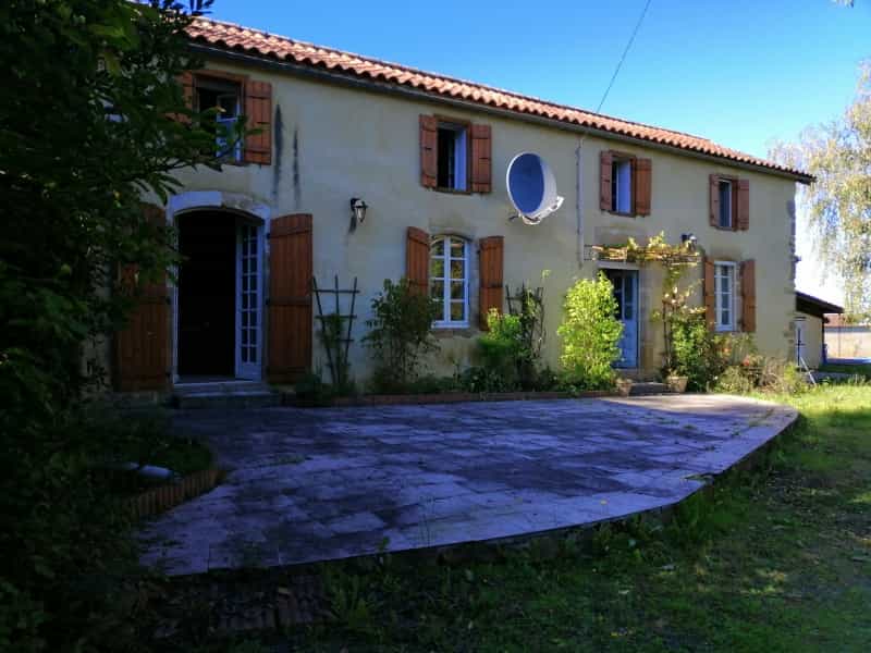 rumah dalam Marciac, Occitanie 10206629
