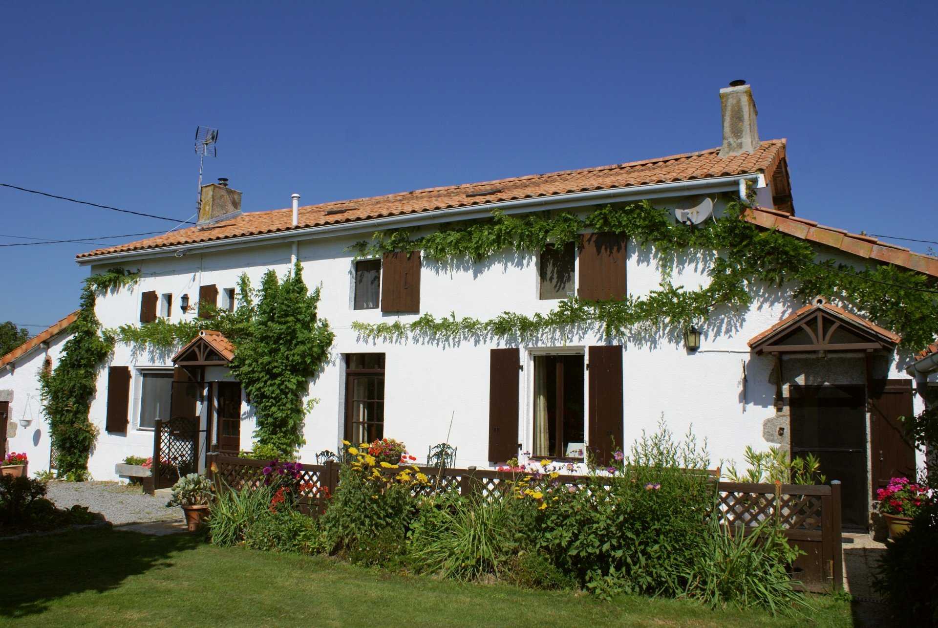 Huis in L'Absie, Nouvelle-Aquitanië 10206641