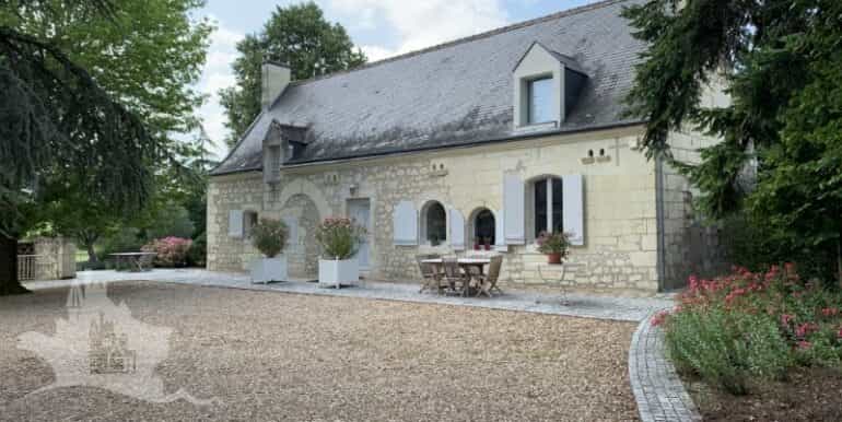 Huis in Chinon, Centre-Val de Loire 10206676
