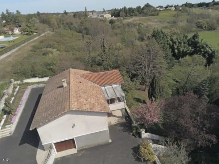 Hus i Condac, Nouvelle-Aquitaine 10206917