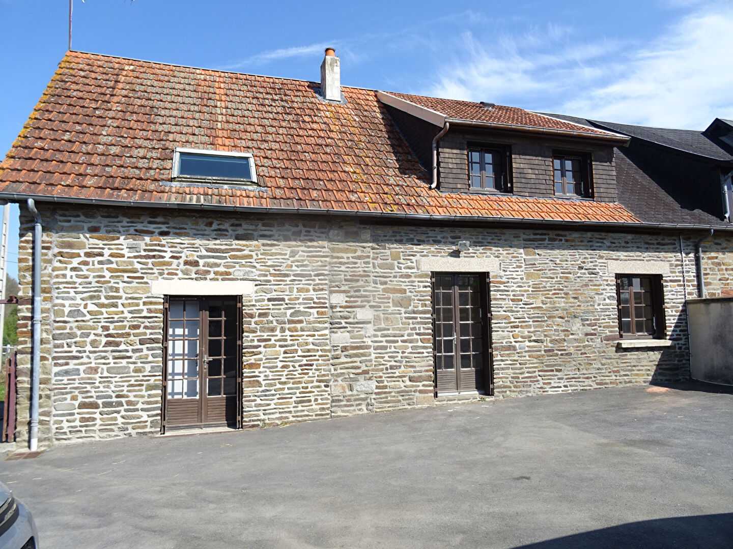 House in Saint-Hilaire-du-Harcouet, Normandie 10207057
