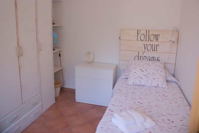 Condominium in Cala Llonga, Illes Balears 10207282