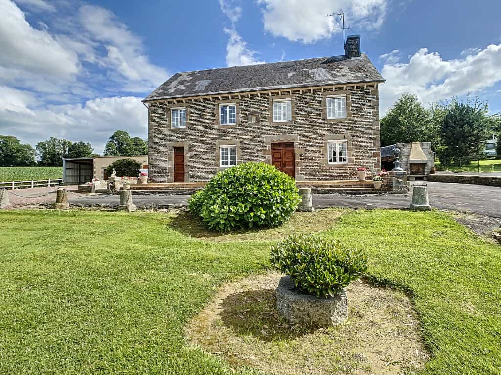 жилой дом в Champrepus, Normandie 10207294