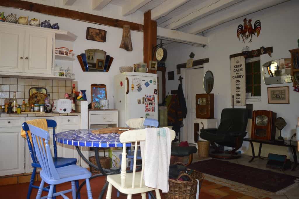 House in Meilhards, Nouvelle-Aquitaine 10207341