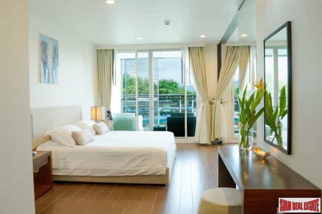 Condominium dans Ban La Yan, Phuket 10207905