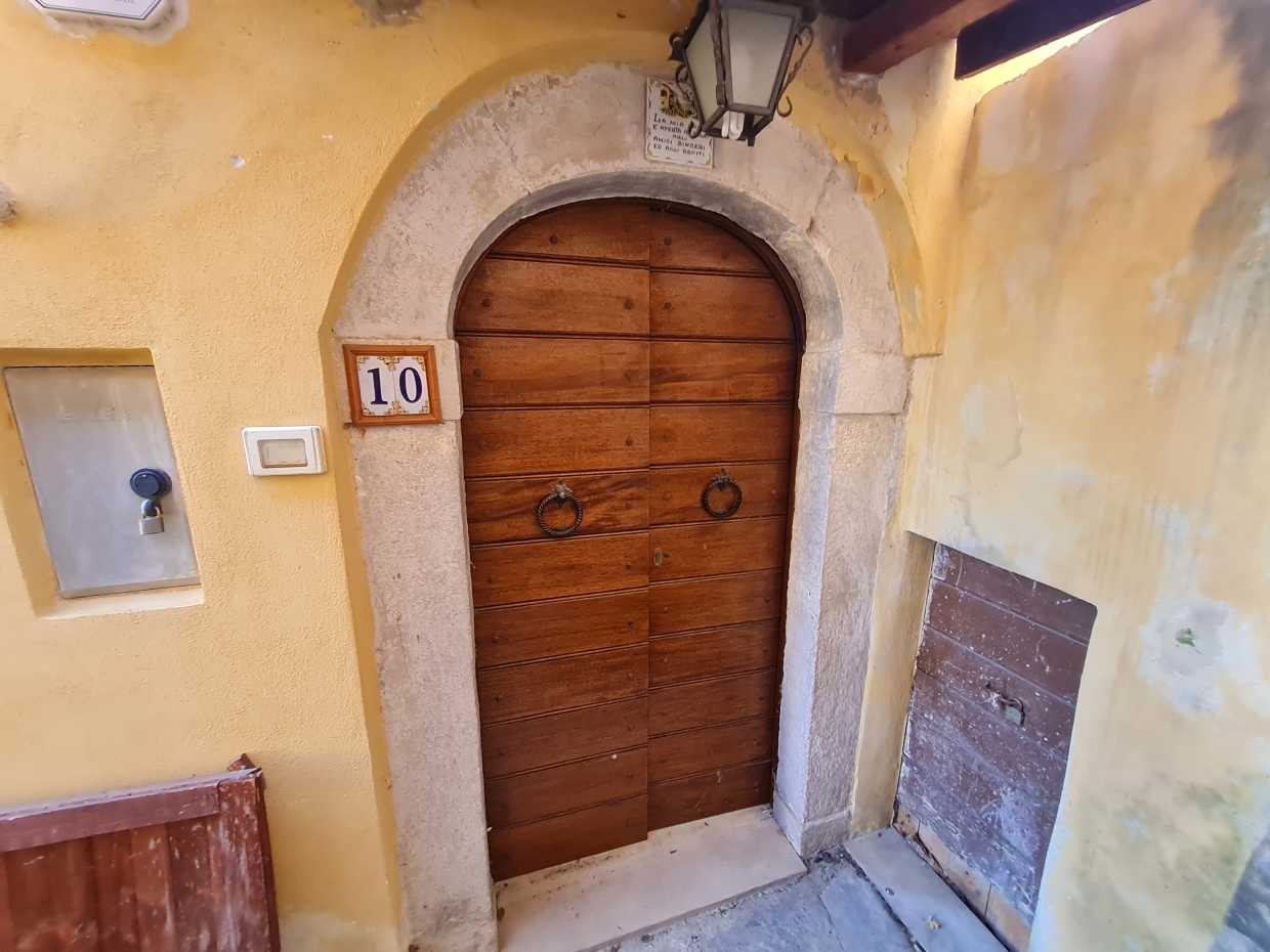 집 에 Pettorano Sul Gizio, Abruzzo 10208018
