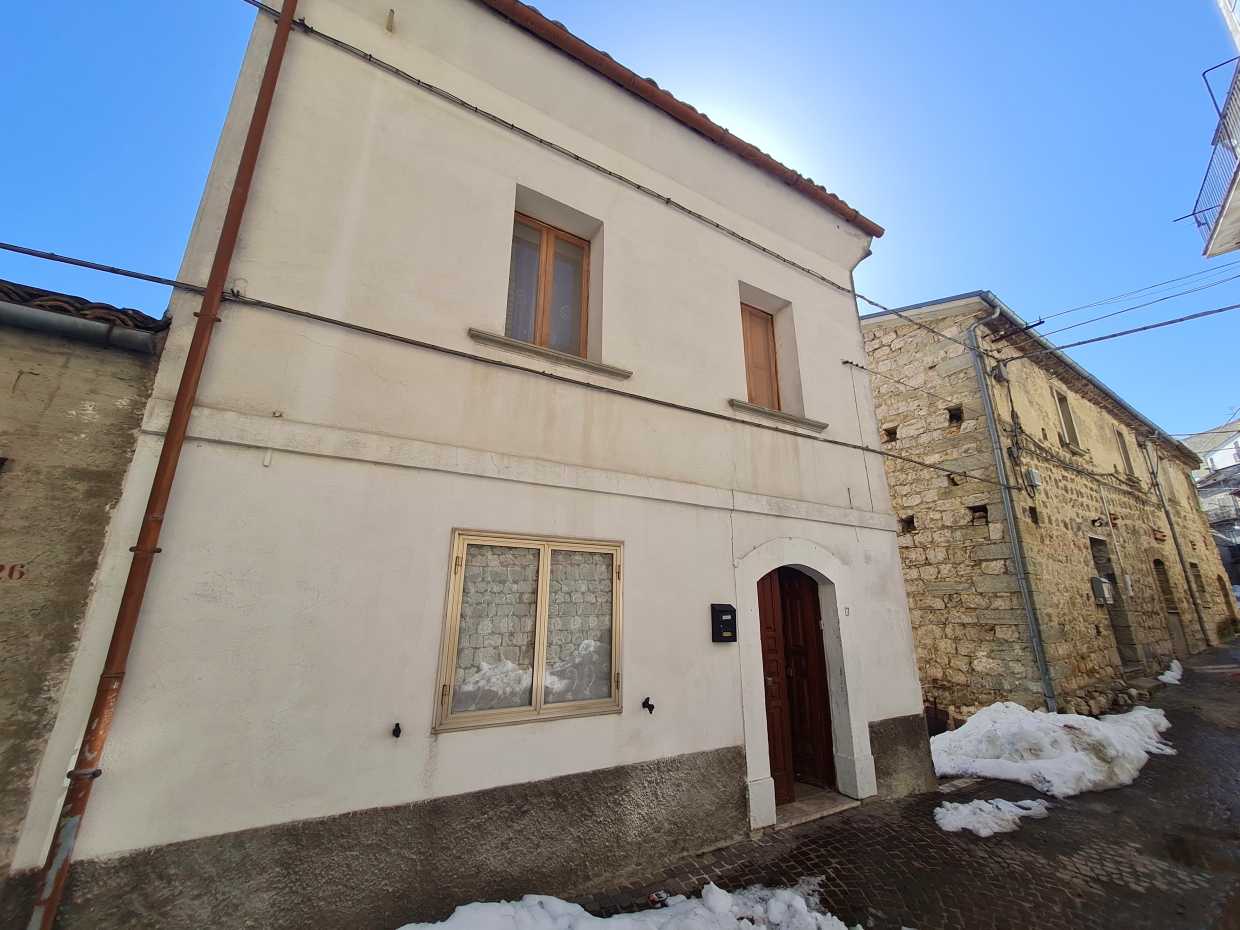жилой дом в Монтаццоли, Абруццо 10208022