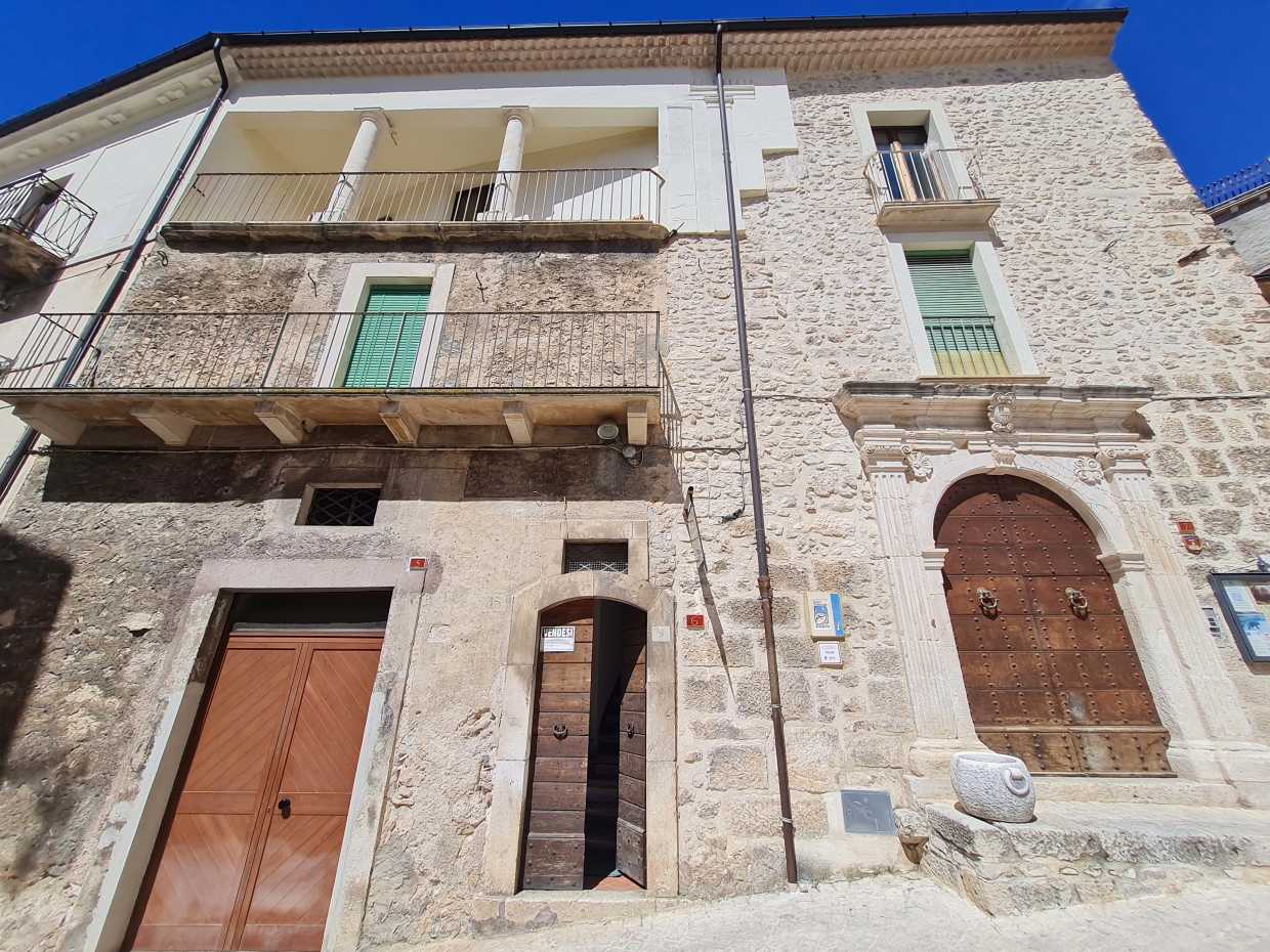Eigentumswohnung im Pacentro, Abruzzo 10208026