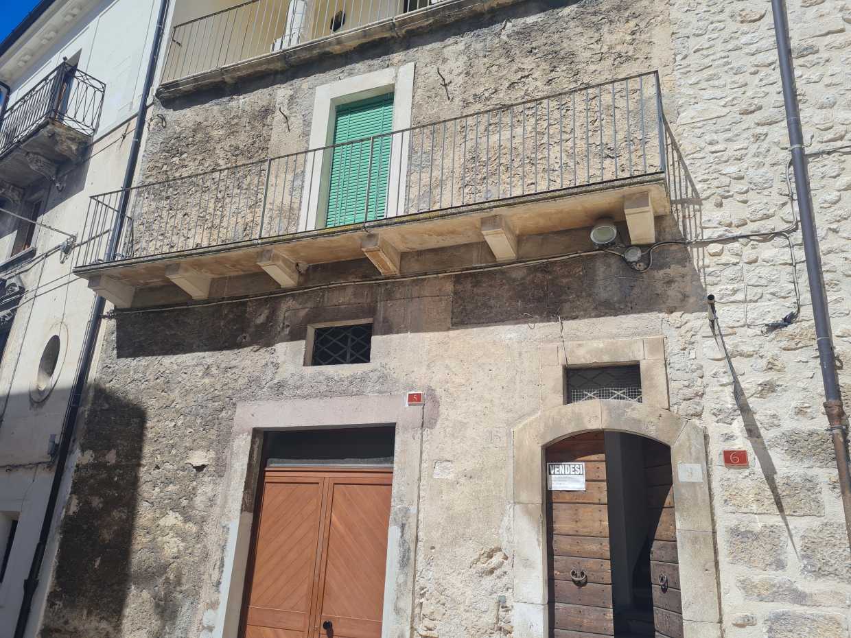 Condominio en Pacentro, Abruzzo 10208026