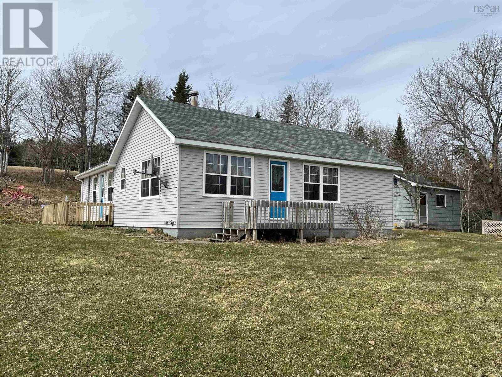 House in Antigonish, Nova Scotia 10208030