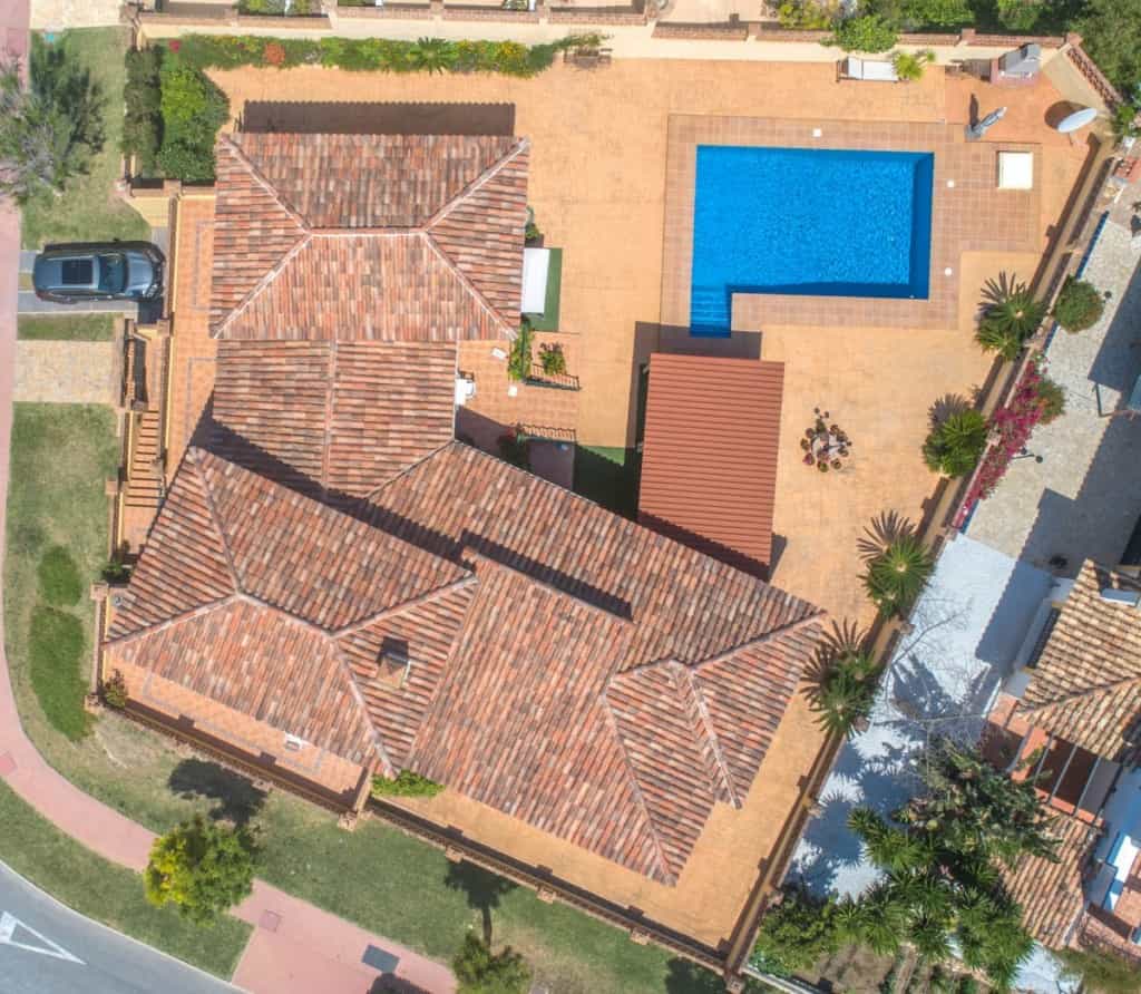 房子 在 阿罗约德拉米尔, 安达卢西亚 10208183