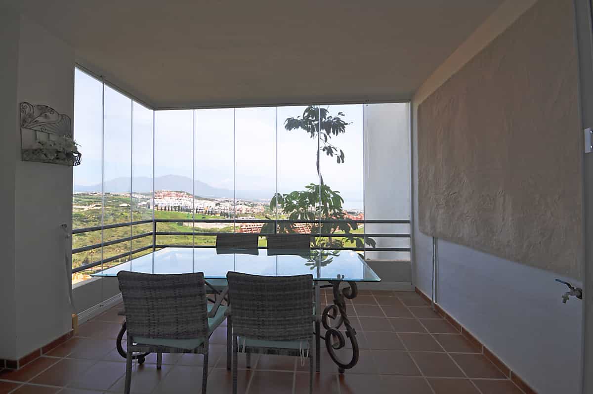 公寓 在 Puerto de la Duquesa, Andalusia 10208285