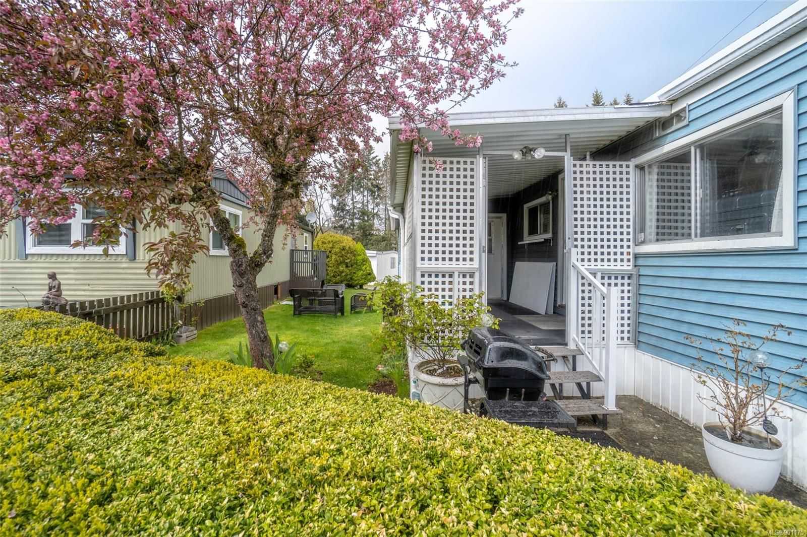 House in Lantzville, British Columbia 10208413