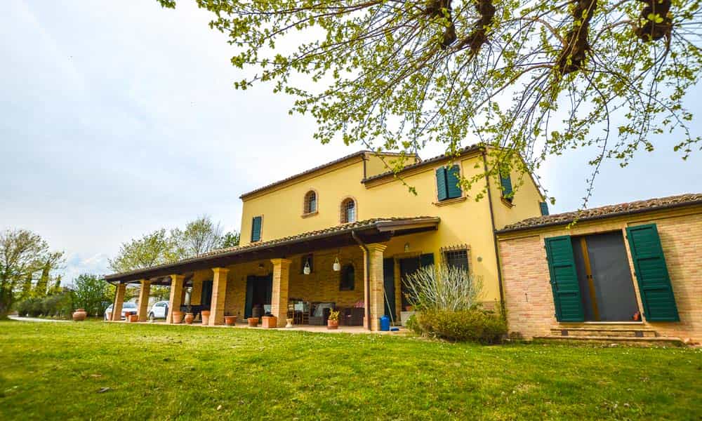House in Pollenza, Marche 10208753