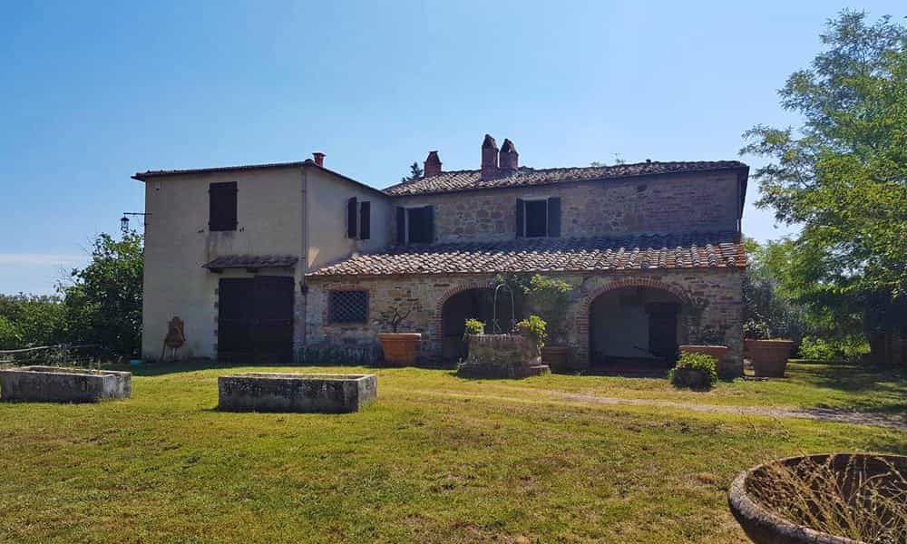 House in Trequanda, Tuscany 10208756