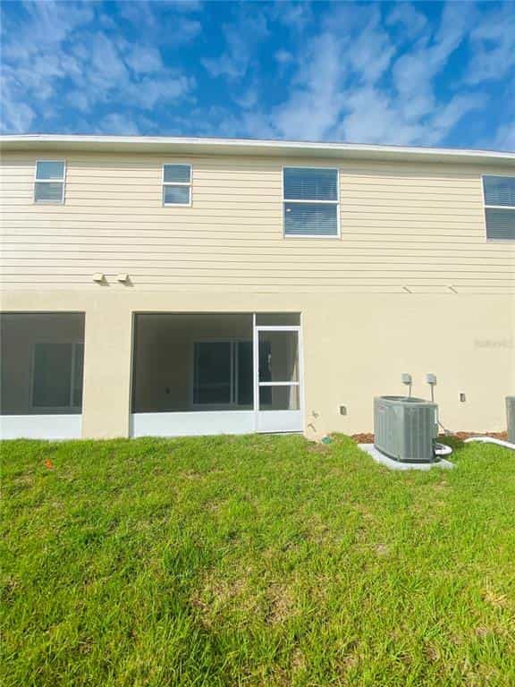 Huis in Kissimmee, Florida 10208887