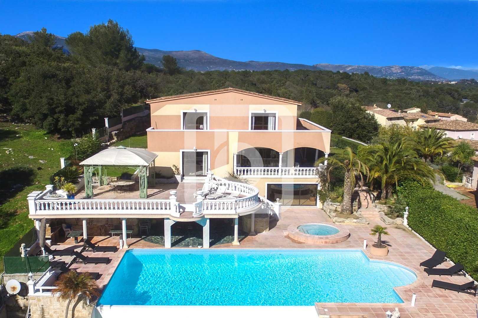 Casa nel Valbonne, Provence-Alpes-Côte d'Azur 10209052