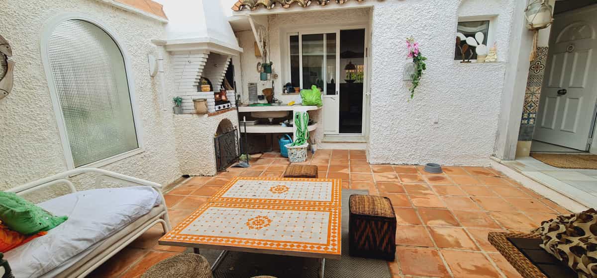 House in Fuengirola, Andalusia 10209226