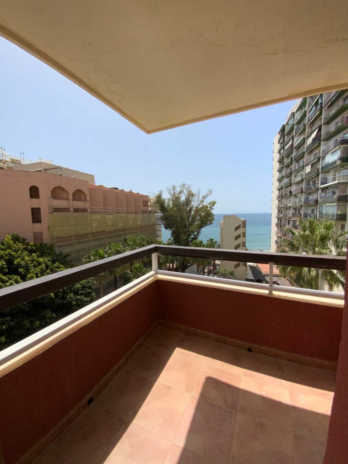 Condominium in Marbella, Andalusia 10209991