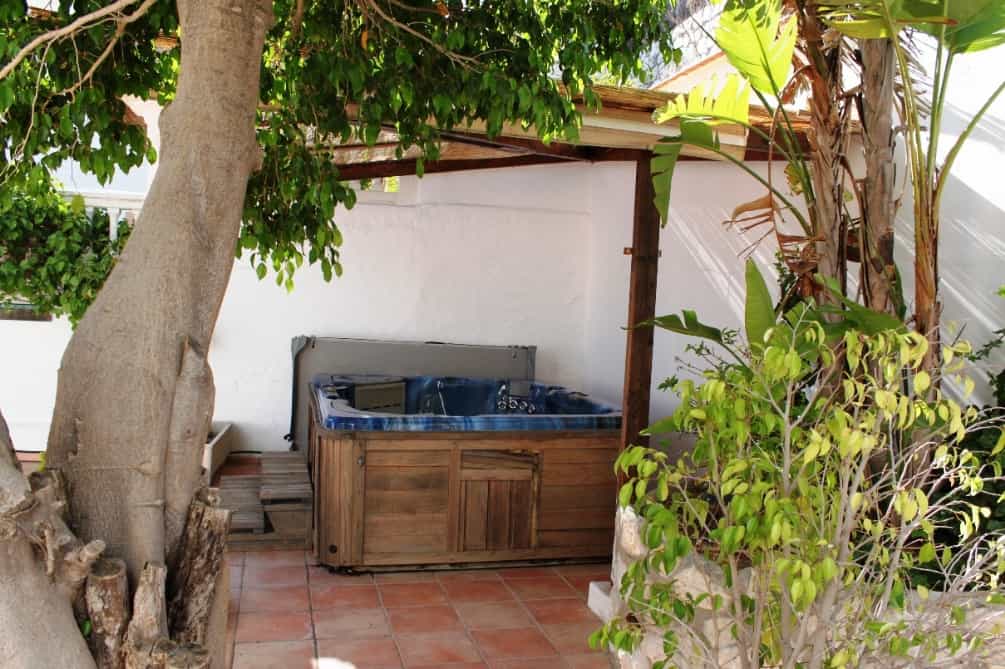 жилой дом в Mijas, Andalusia 10210107