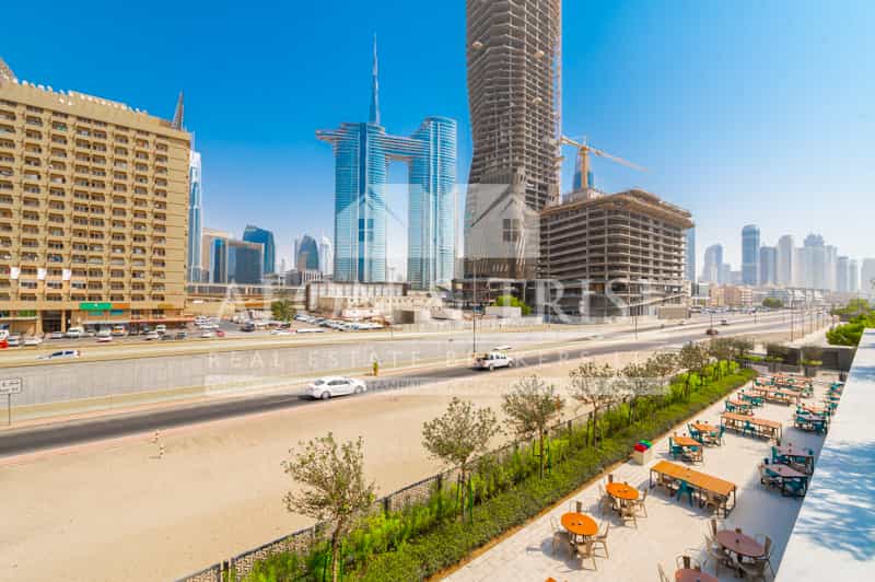 Condominium in Dubai, Dubayy 10210684