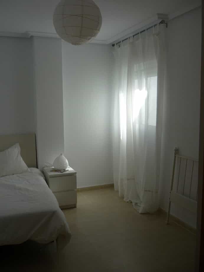 Квартира в Аліканте, Валенсія 10211500