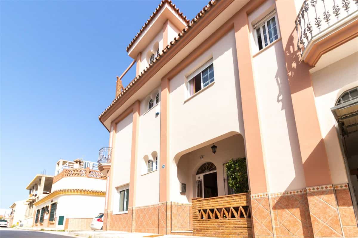 σπίτι σε Alhaurin de la Torre, Ανδαλουσία 10211659