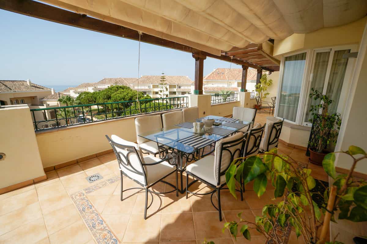Condominium in Marbella, Andalucía 10211833