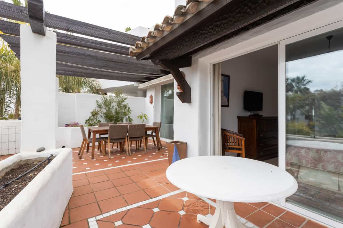 Eigentumswohnung im Marbella, Andalusia 10212100