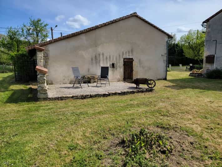 Dom w Civray, Nouvelle-Aquitaine 10212455