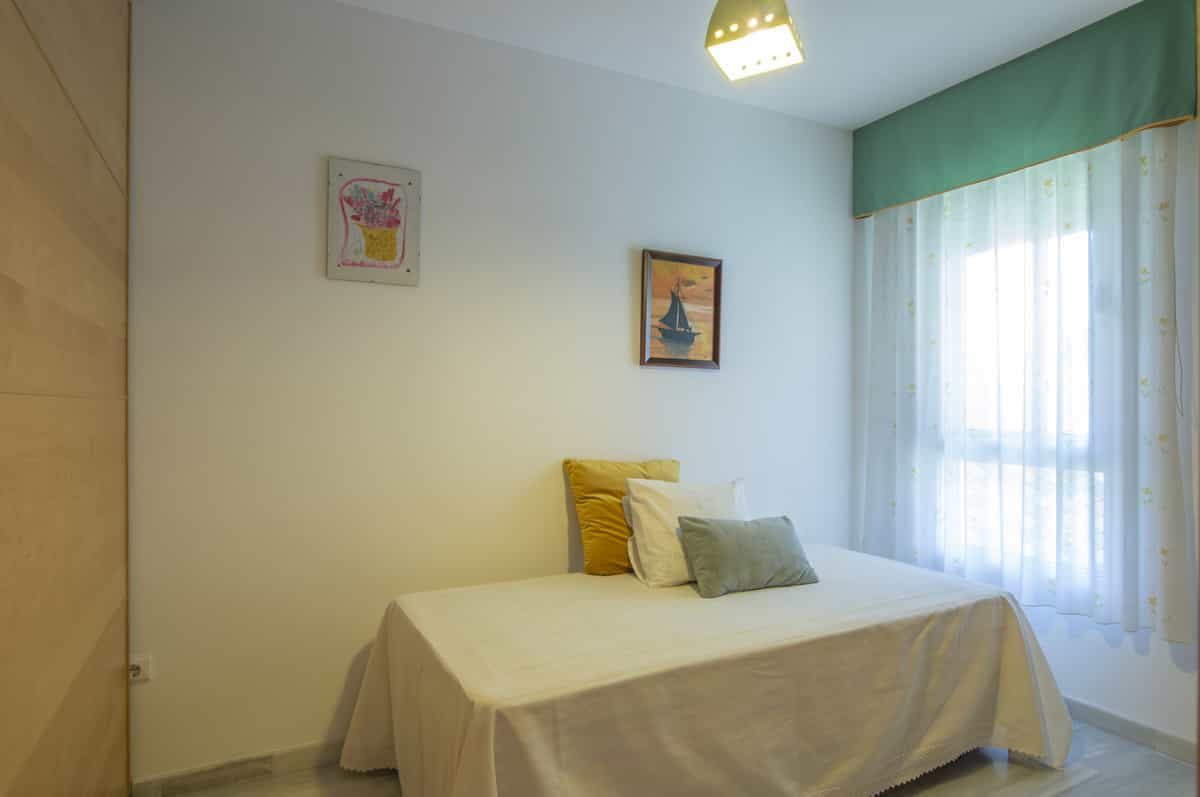 Condominium in Malaga, Andalusia 10212543