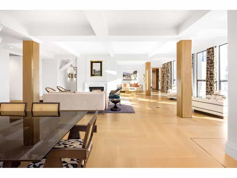 Condominium in New York, New York 10212706