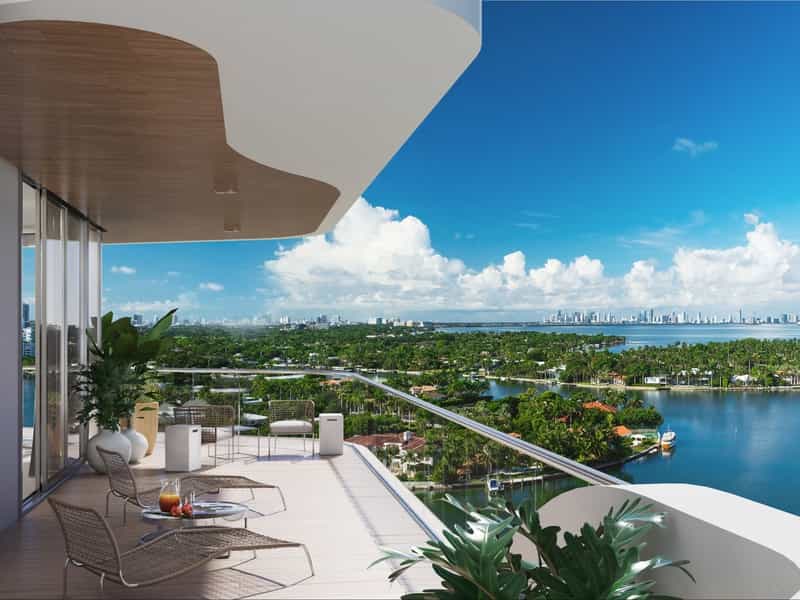 Condominium in Miami Beach, Florida 10212759