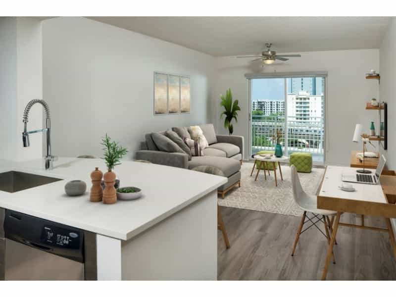 Condominium in Miami, Florida 10212820