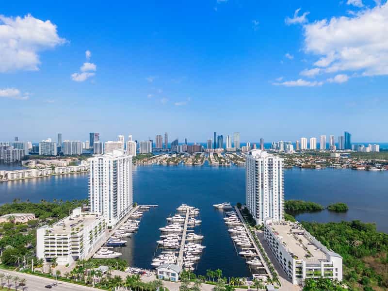 Condominium dans North Miami Beach, Florida 10212825