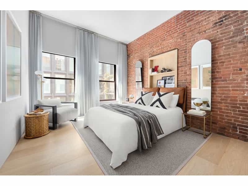 Condominium in New York, New York 10212847