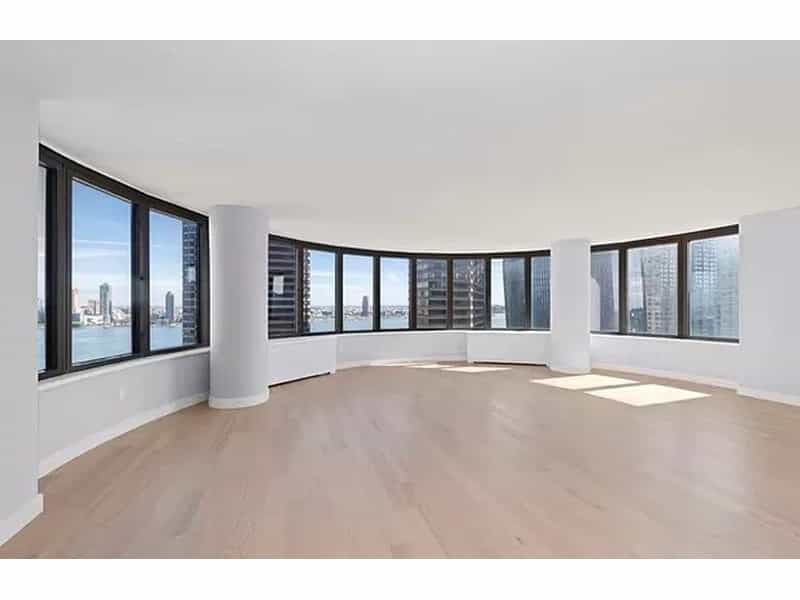 Condominium in Manhattan, New York 10212915