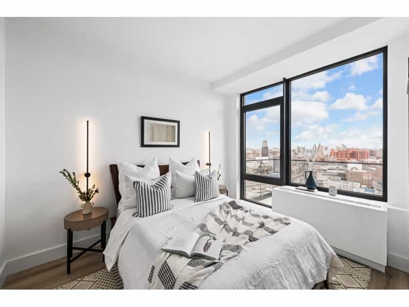 Condominium in Manhattan, New York 10212965