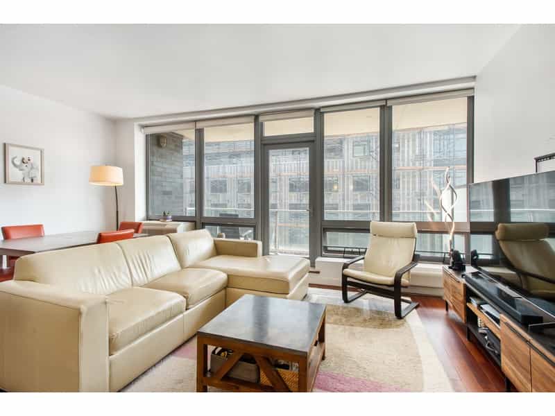 Condominium in Manhattan, New York 10213021