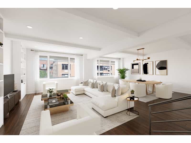Condominium in New York, New York 10213028