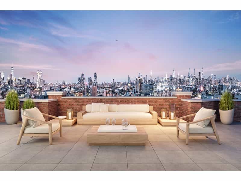 Condominium in New York, New York 10213045