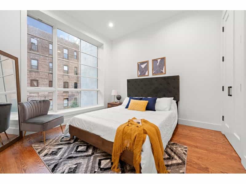 Condominium in New York, New York 10213140