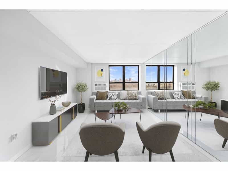 Condominium in Manhattan, New York 10213149