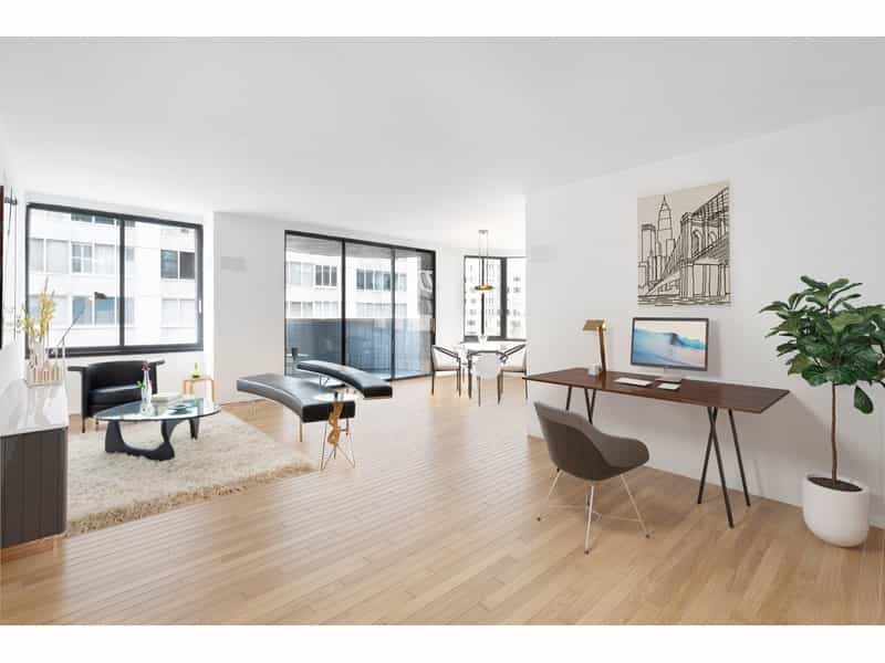 Condominium in Manhattan, New York 10213171