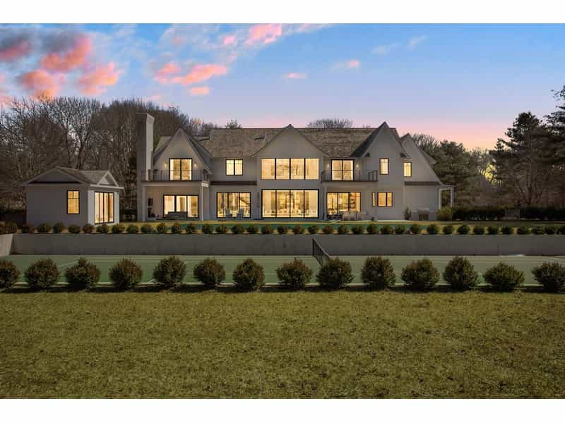 House in Apaquogue, New York 10213643