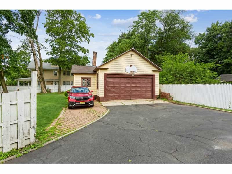 House in Plainfield, New Jersey 10213675