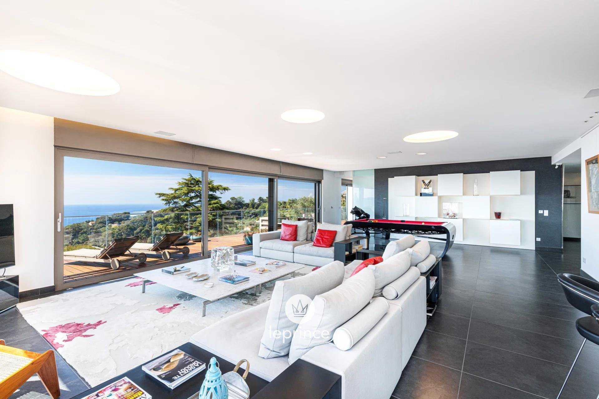 Condominium in Saint-Philippe, Provence-Alpes-Cote d'Azur 10213980