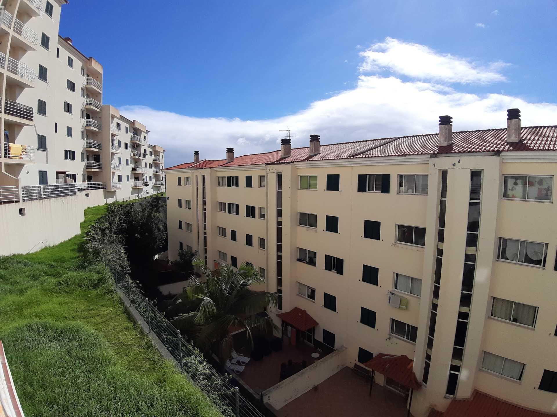 Condominium in Vila Zaff, Rua da Olaria 10214181