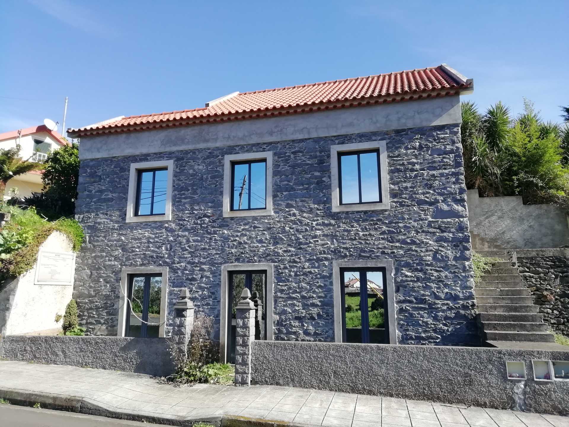 Rumah di Ponta do Sol, Madeira 10214251