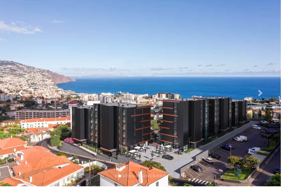 Condominium in Funchal, Madeira 10214269